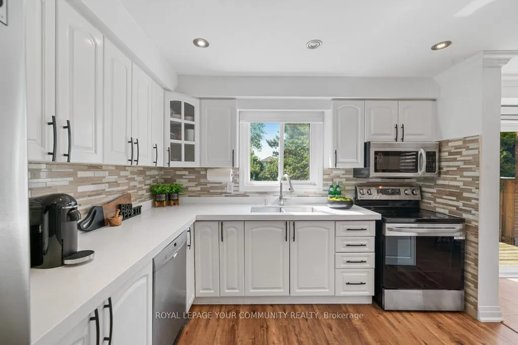 Photo 9 of 65 Westhampton Drive, Vaughan, Brownridge — HOMEH