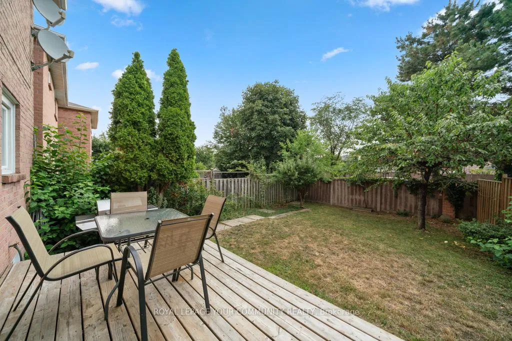 Photo 25 of 65 Westhampton Drive, Vaughan, Brownridge — HOMEH