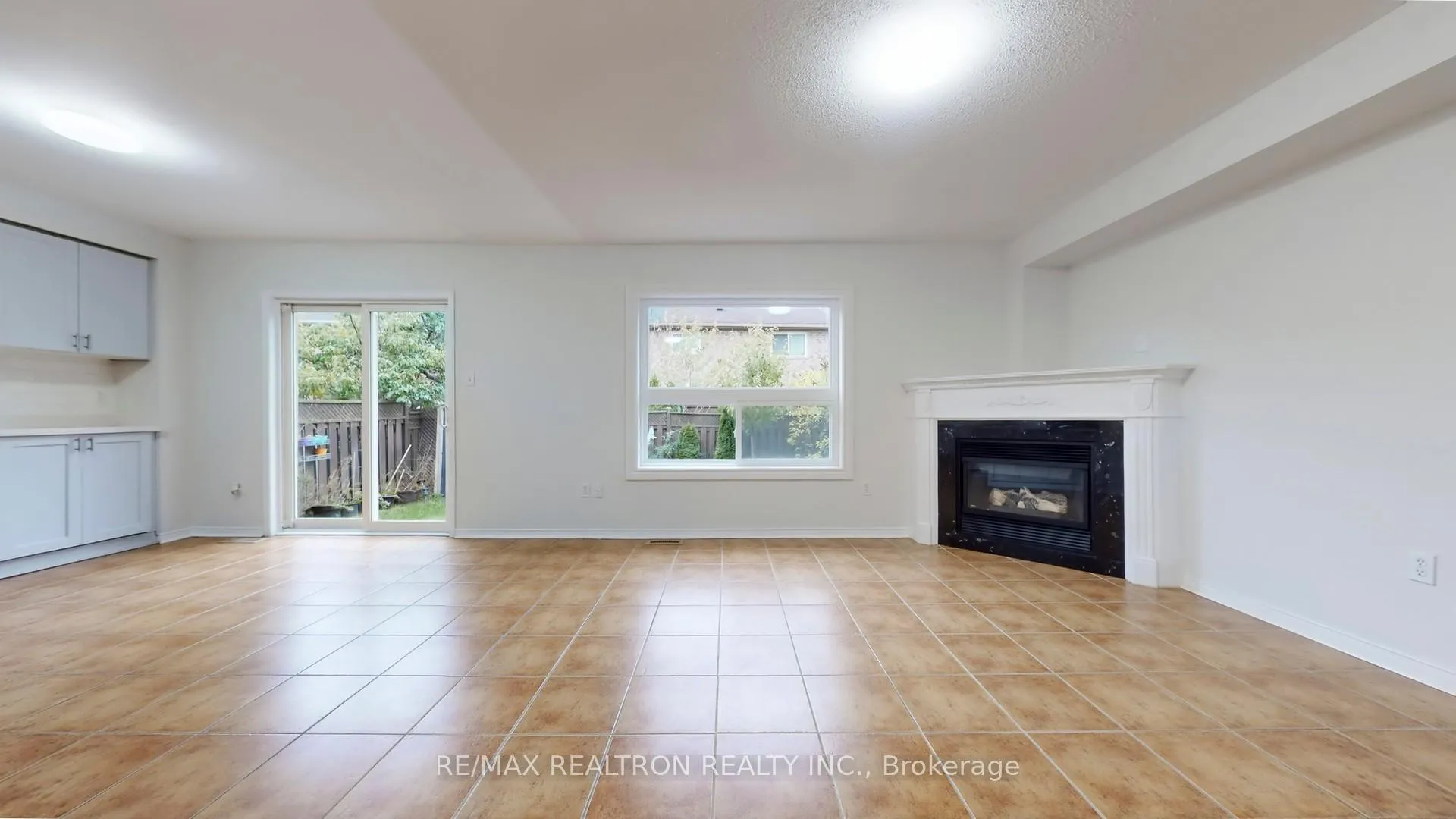Photo 8 of 214 Everett Street, Markham, Wismer — HOMEH