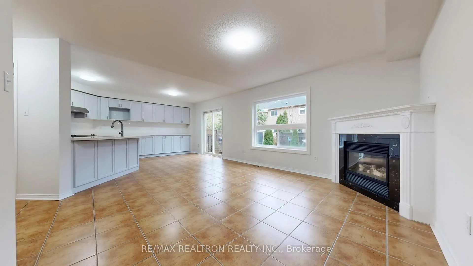 Photo 9 of 214 Everett Street, Markham, Wismer — HOMEH