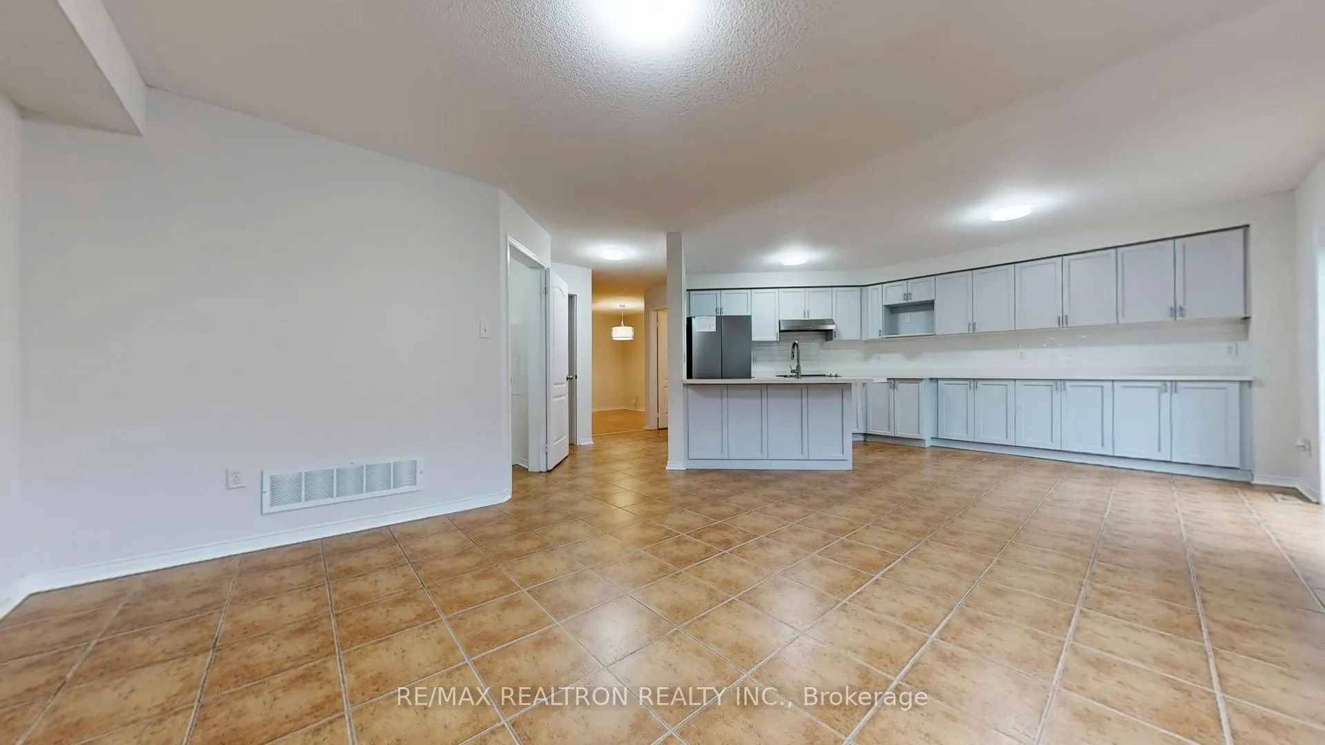 Photo 10 of 214 Everett Street, Markham, Wismer — HOMEH