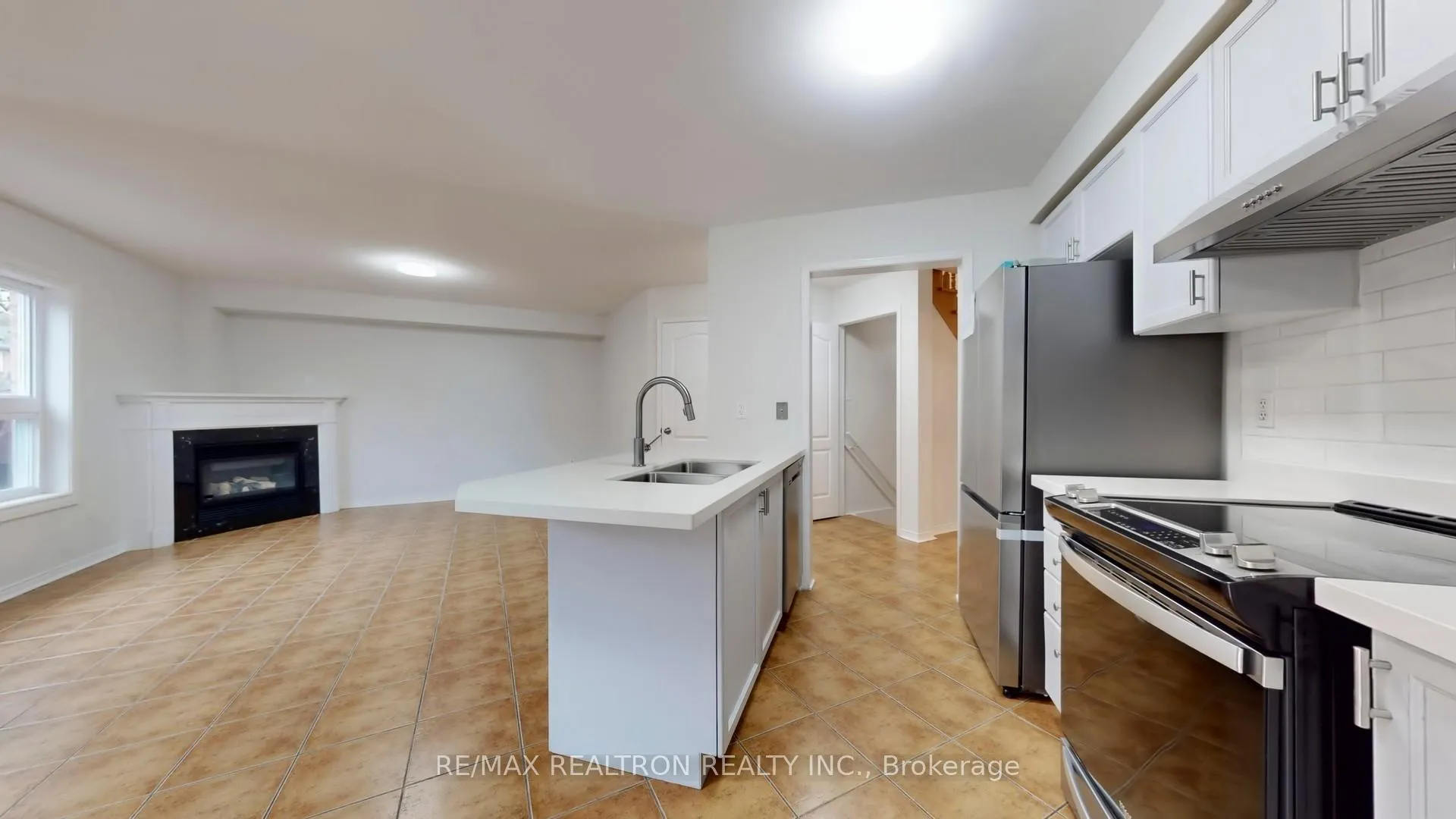 Photo 16 of 214 Everett Street, Markham, Wismer — HOMEH