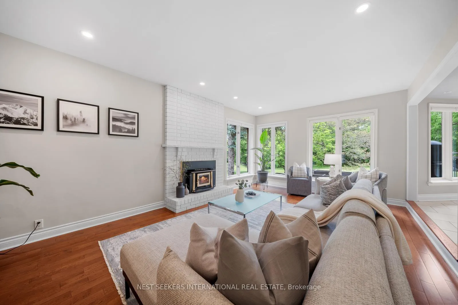 Photo 15 of 21 Rolling Court, King, King City — HOMEH