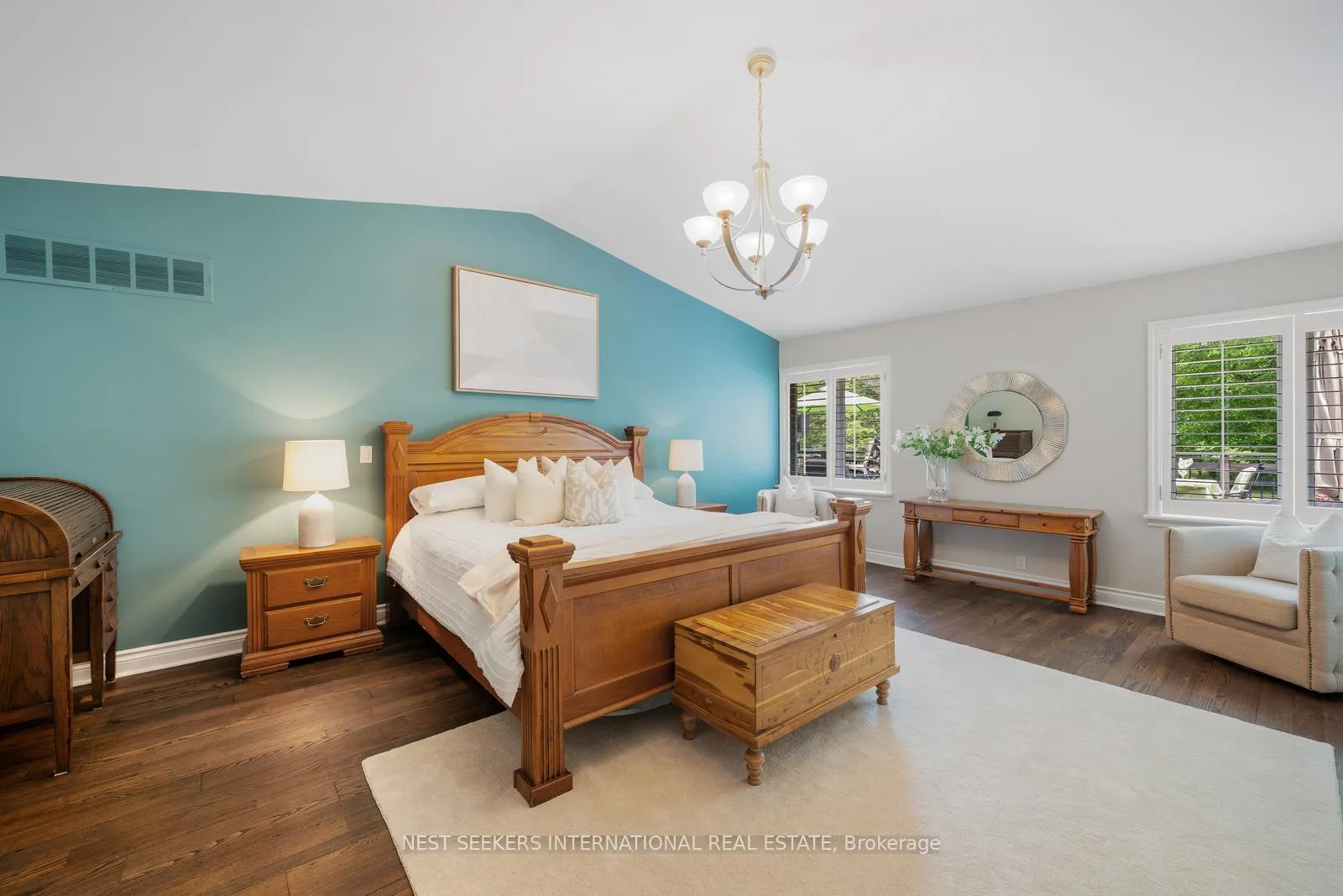 Photo 16 of 21 Rolling Court, King, King City — HOMEH