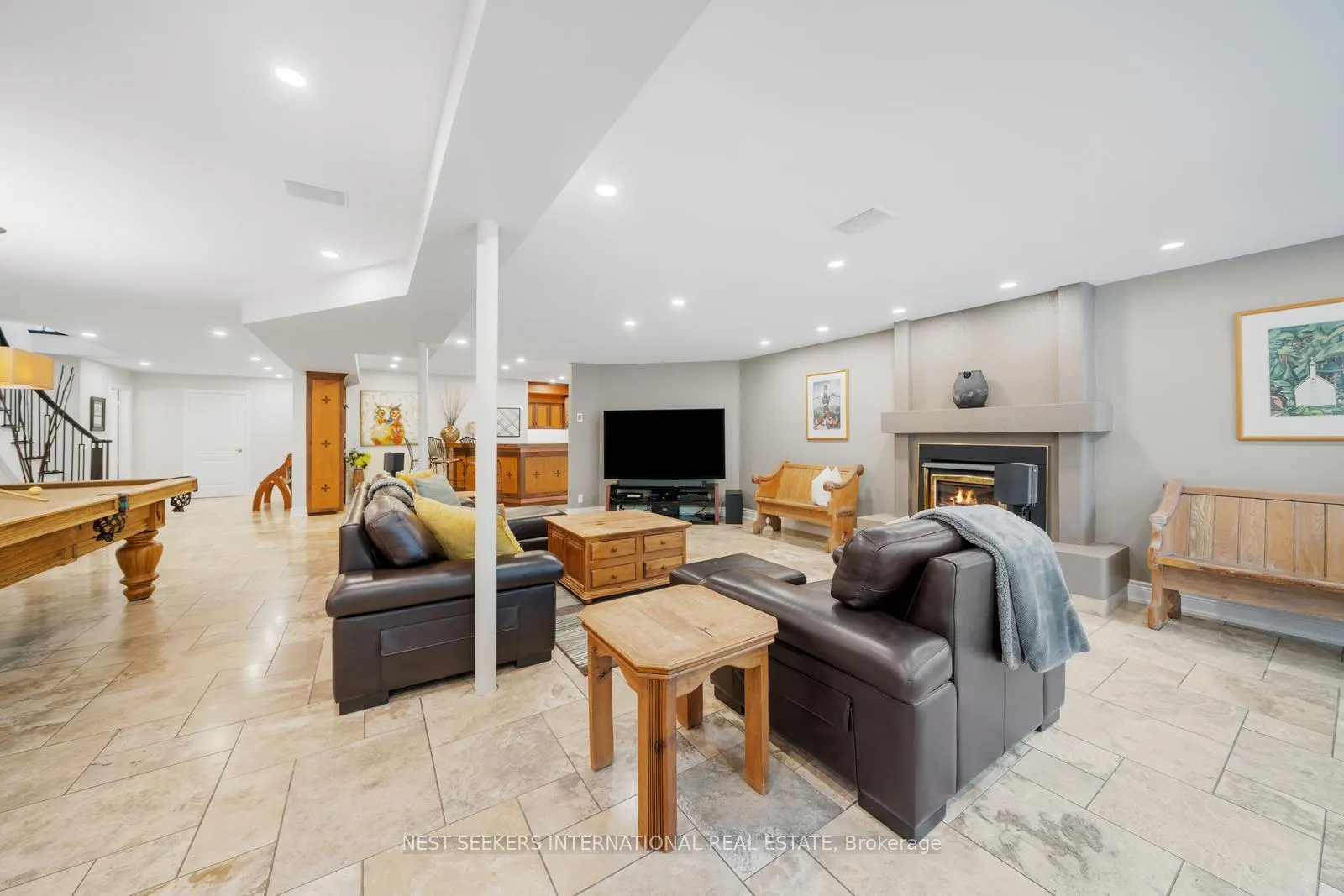 Photo 25 of 21 Rolling Court, King, King City — HOMEH