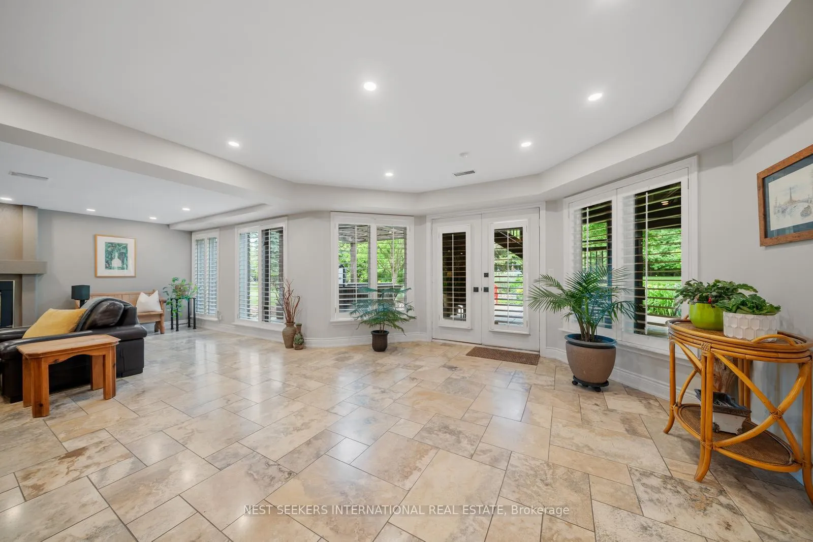 Photo 28 of 21 Rolling Court, King, King City — HOMEH