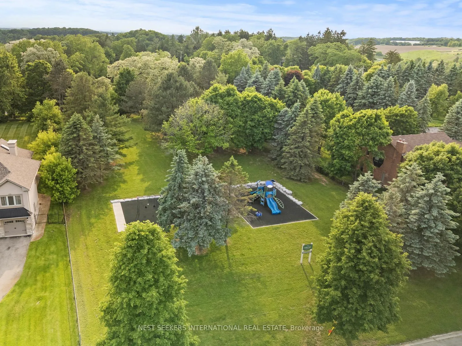 Photo 45 of 21 Rolling Court, King, King City — HOMEH