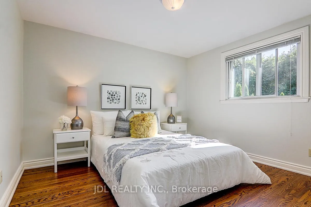 Photo 25 of 7 Shady Lane Crescent, Markham, Royal Orchard — HOMEH