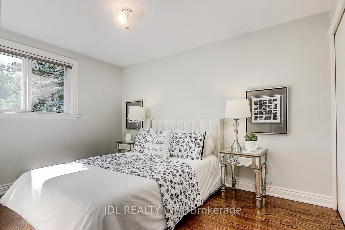 Photo 27 of 7 Shady Lane Crescent, Markham, Royal Orchard — HOMEH