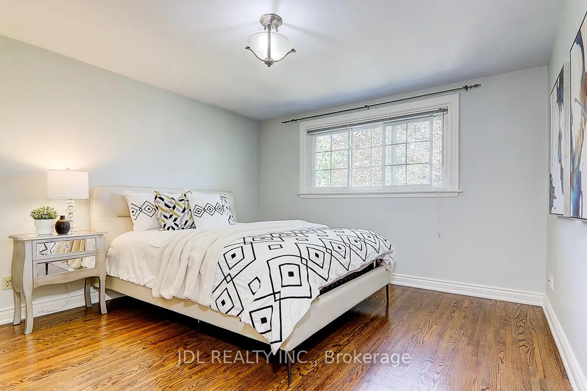 Photo 29 of 7 Shady Lane Crescent, Markham, Royal Orchard — HOMEH