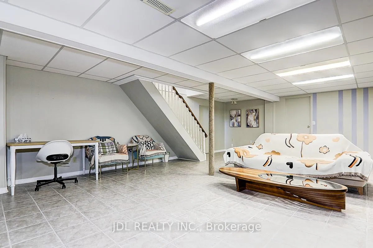 Photo 36 of 7 Shady Lane Crescent, Markham, Royal Orchard — HOMEH
