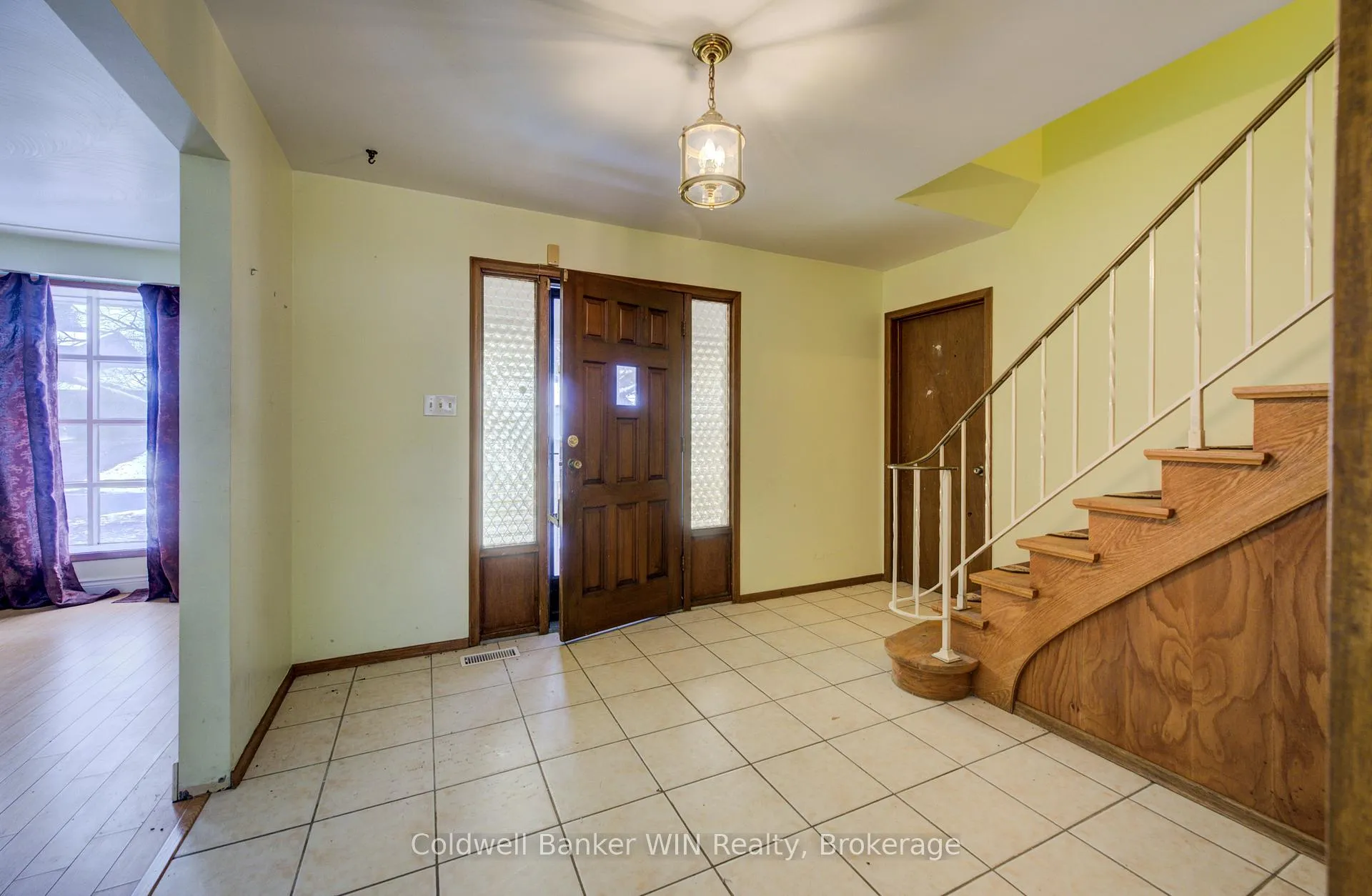 Photo 7 of 47 Academy Crescent, Waterloo — HOMEH