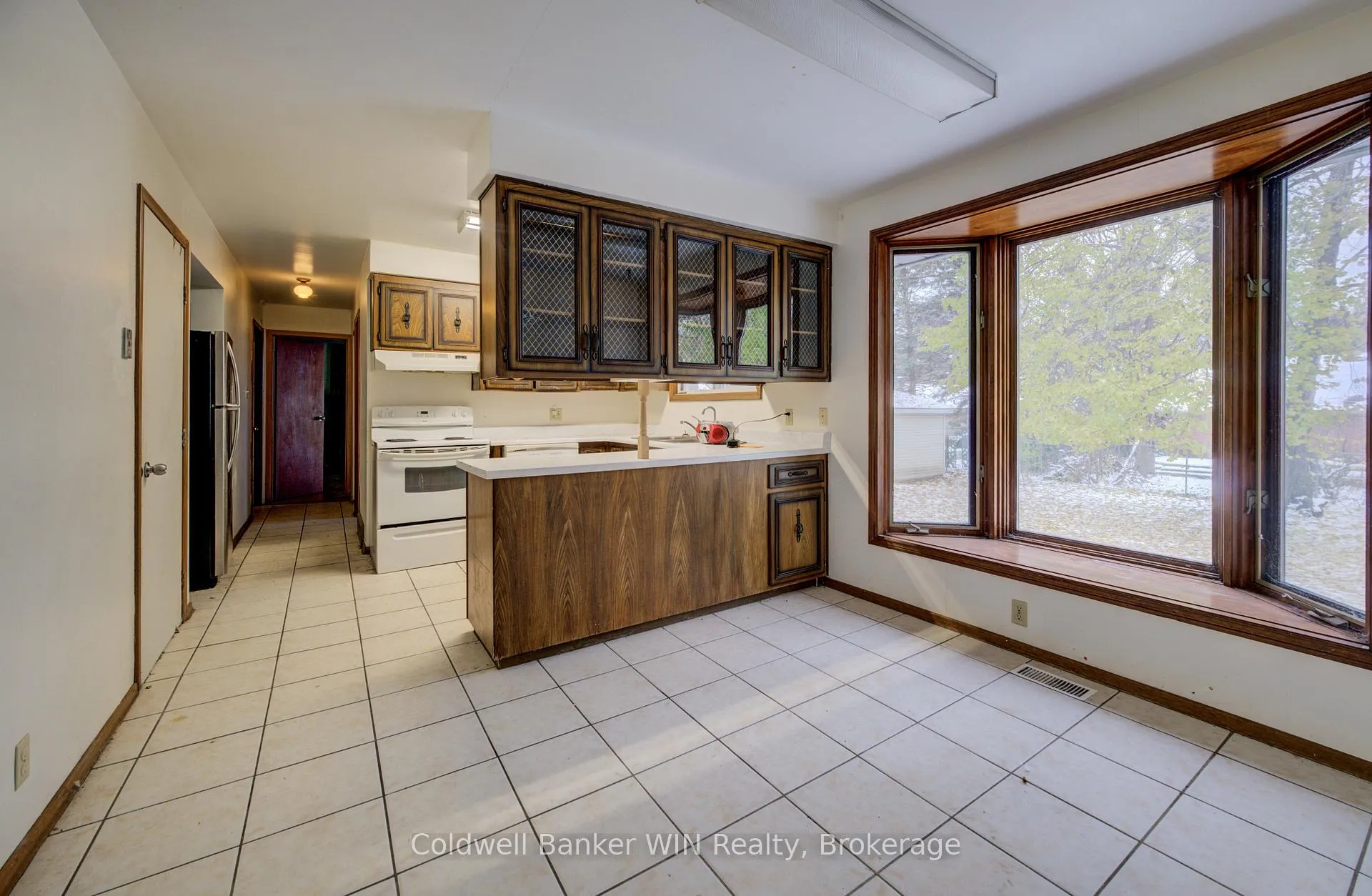 Photo 11 of 47 Academy Crescent, Waterloo — HOMEH