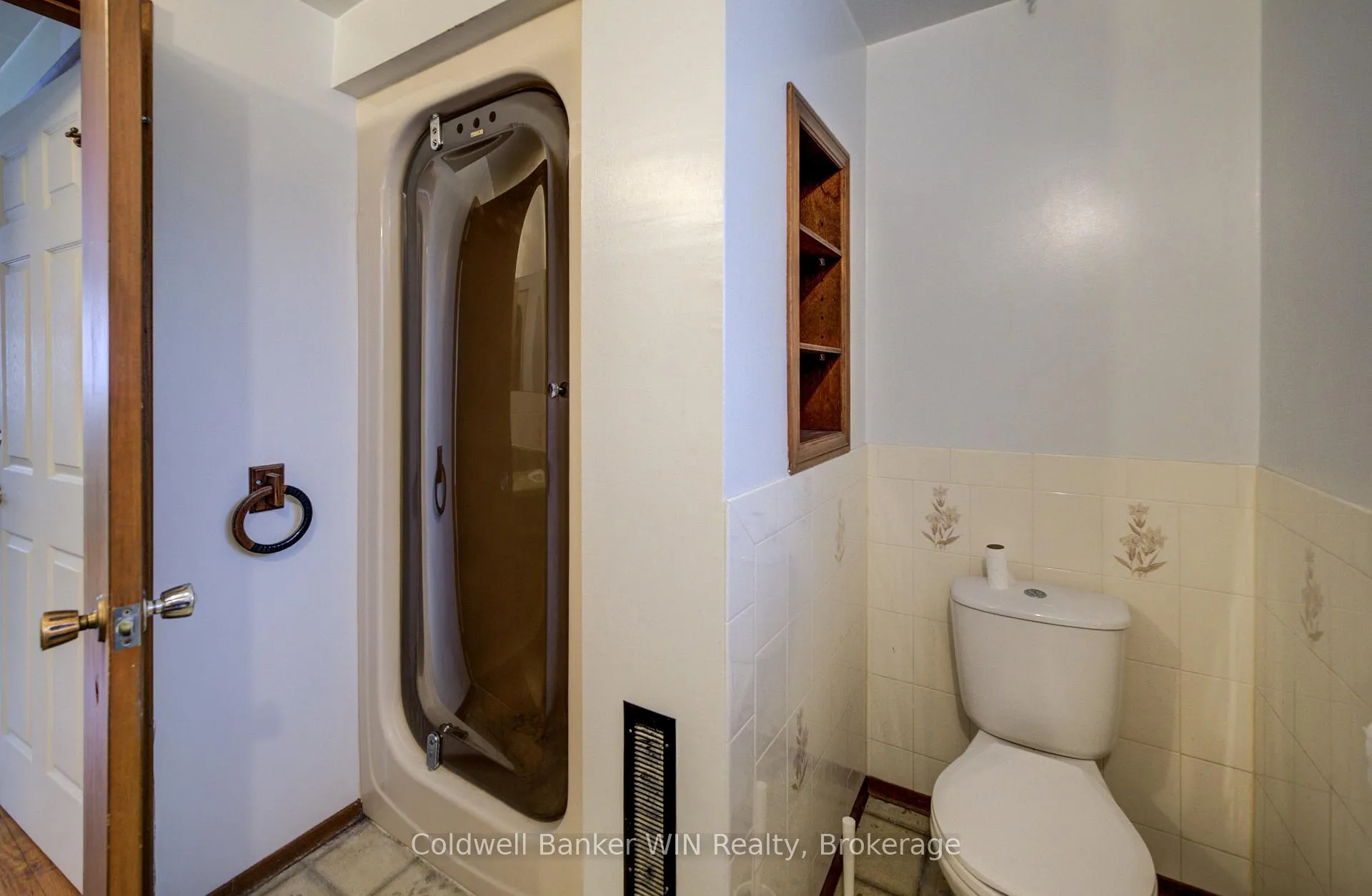 Photo 20 of 47 Academy Crescent, Waterloo — HOMEH