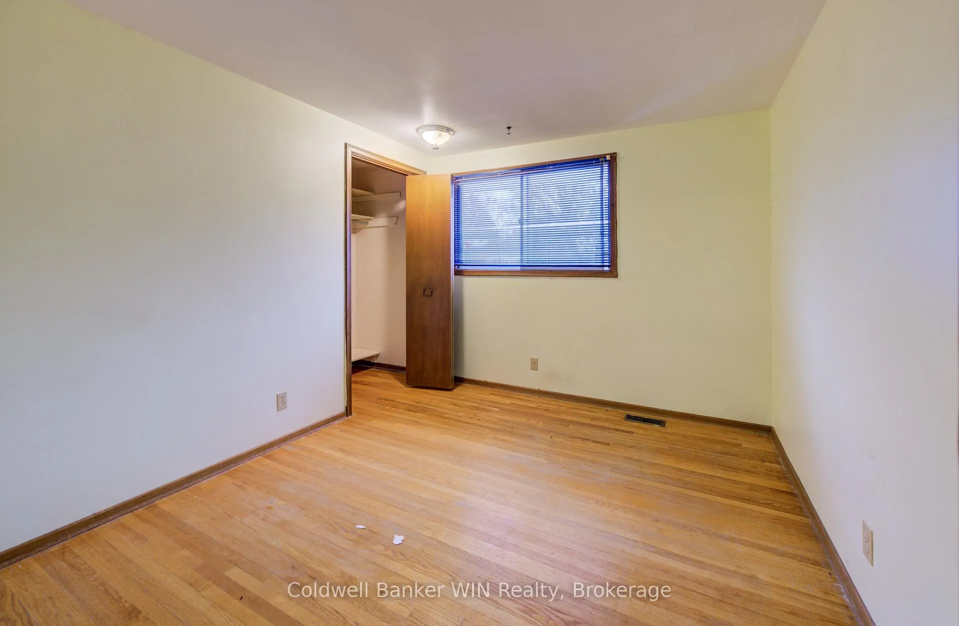 Photo 22 of 47 Academy Crescent, Waterloo — HOMEH