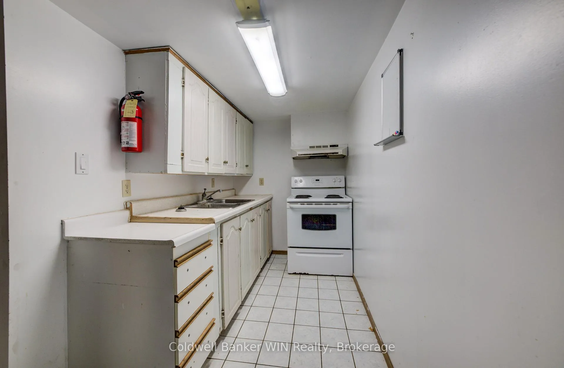 Photo 31 of 47 Academy Crescent, Waterloo — HOMEH