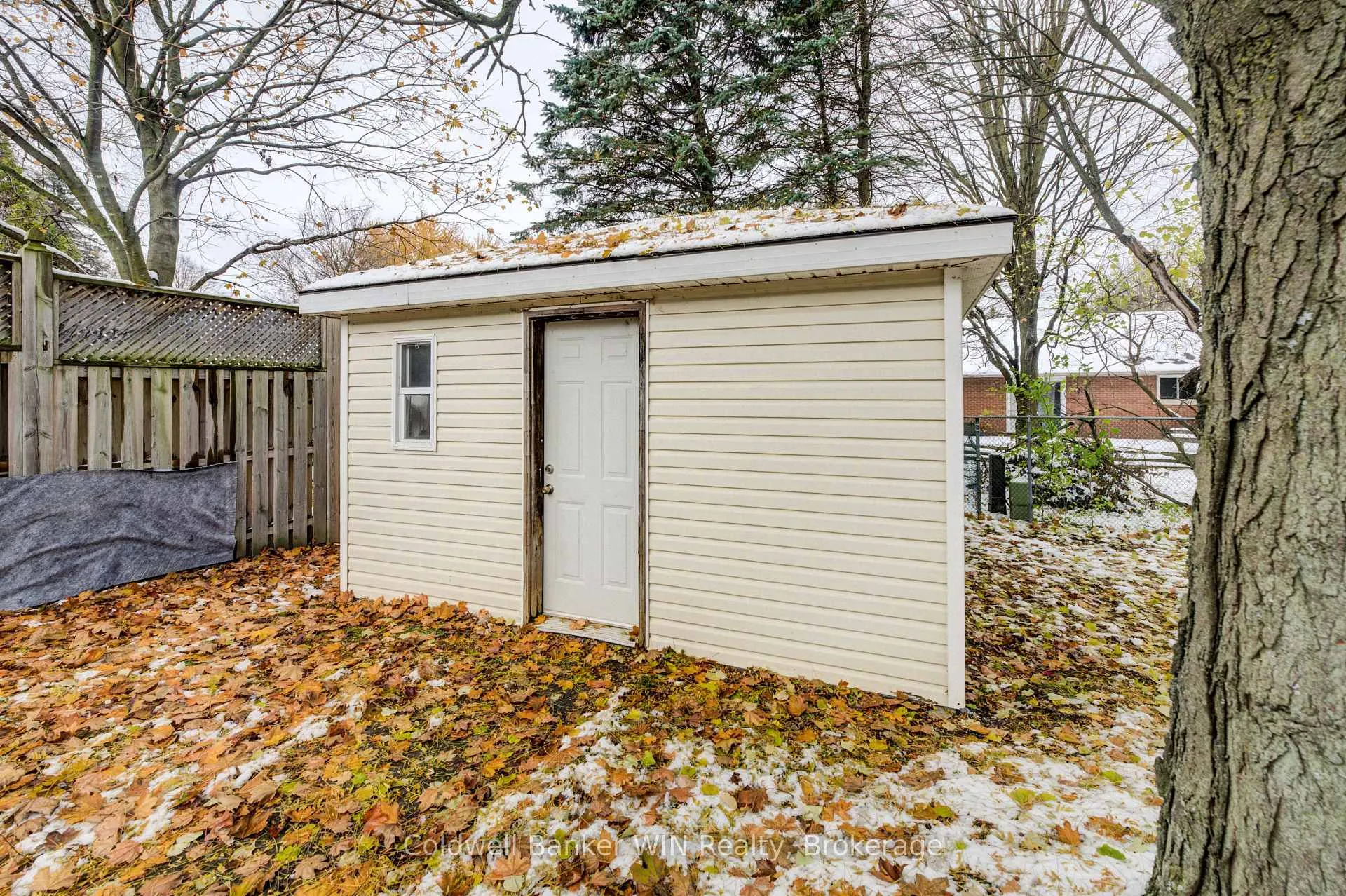 Photo 41 of 47 Academy Crescent, Waterloo — HOMEH