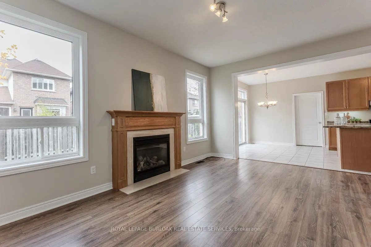 Photo 17 of 2273 Blue Oak Circle, Oakville, Westmount — HOMEH