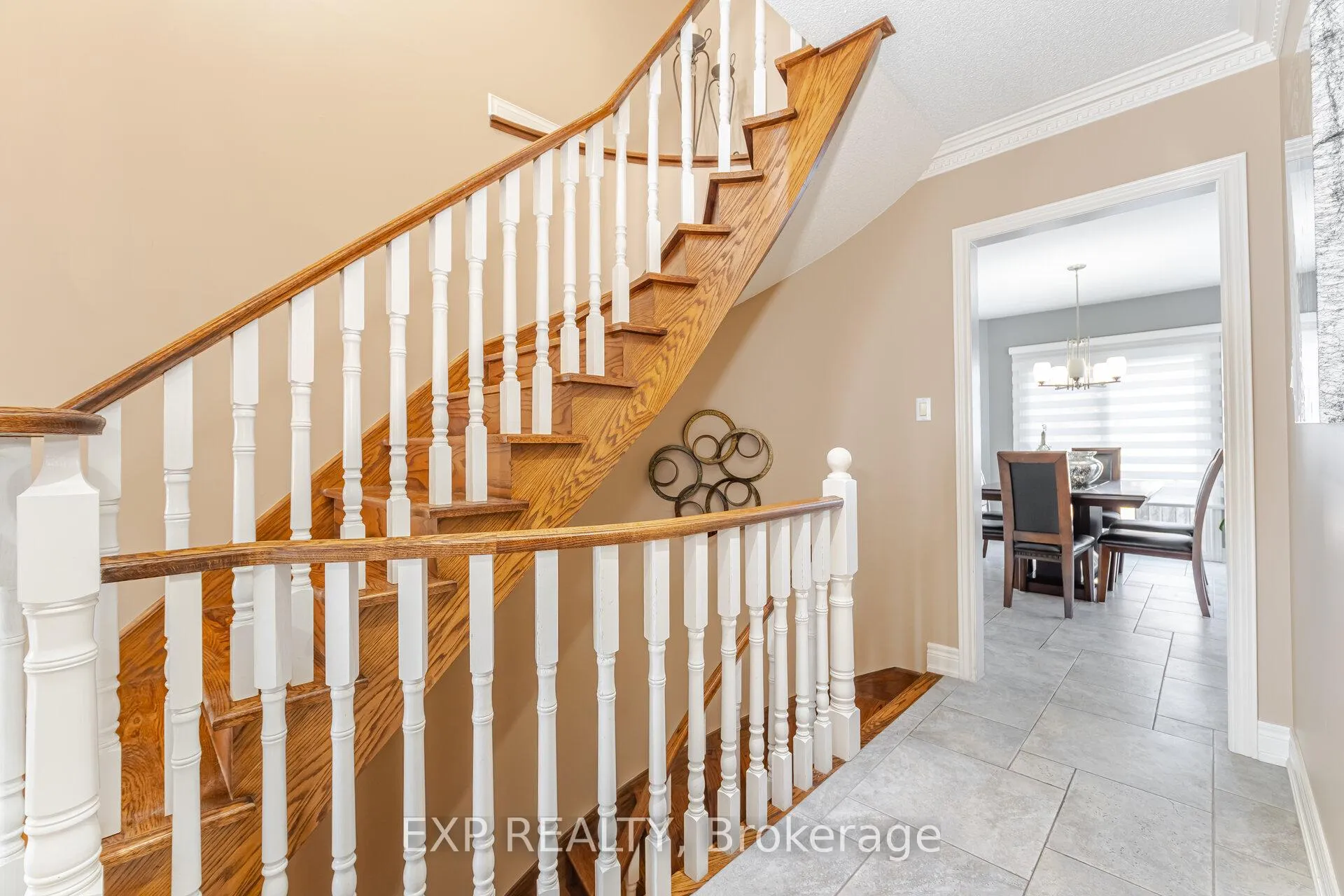 Photo 33 of 211 Fletcher Drive, Vaughan, Maple — HOMEH