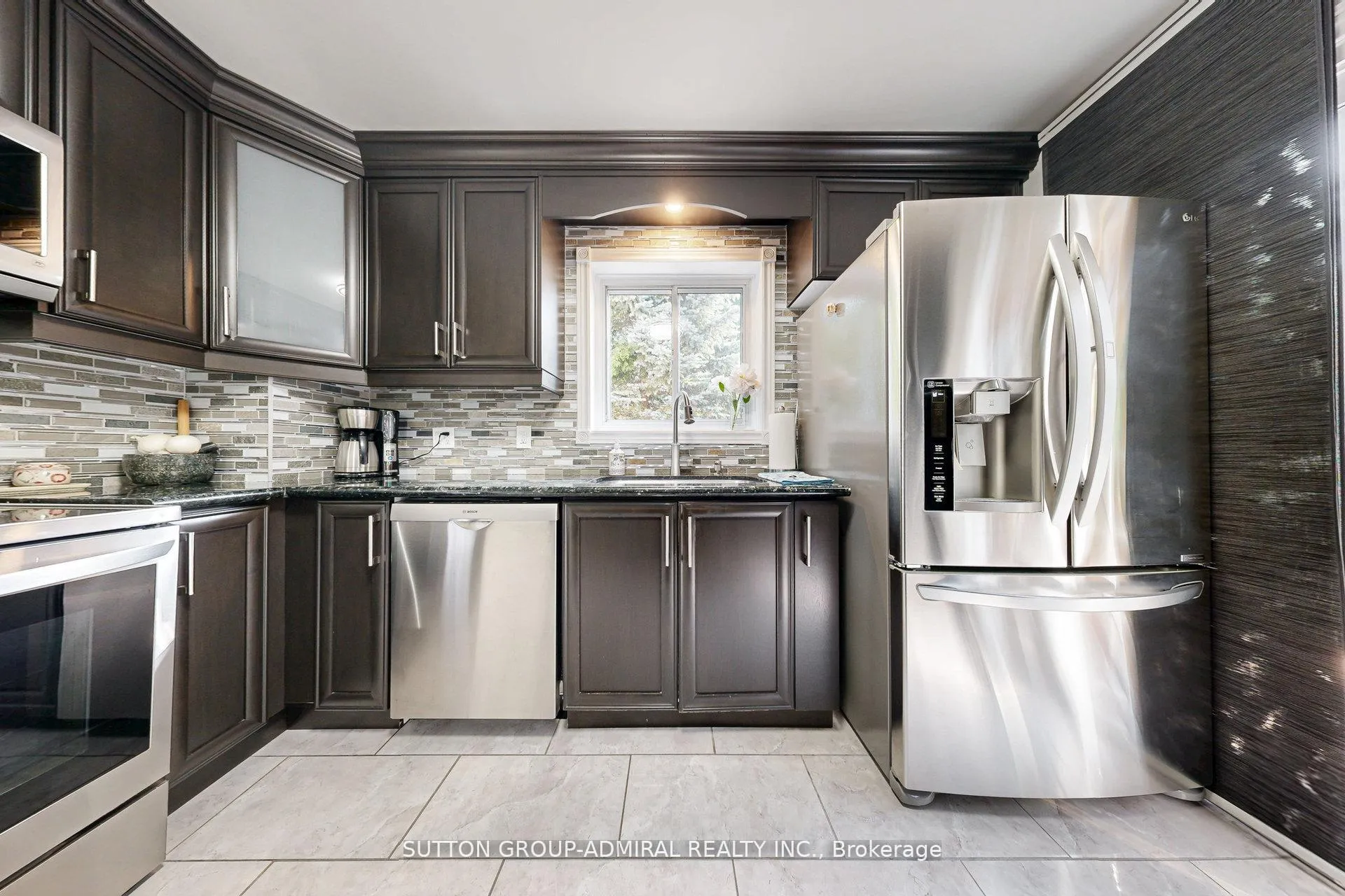 Photo 16 of 15 Glass Drive, Aurora, Aurora Highlands — HOMEH