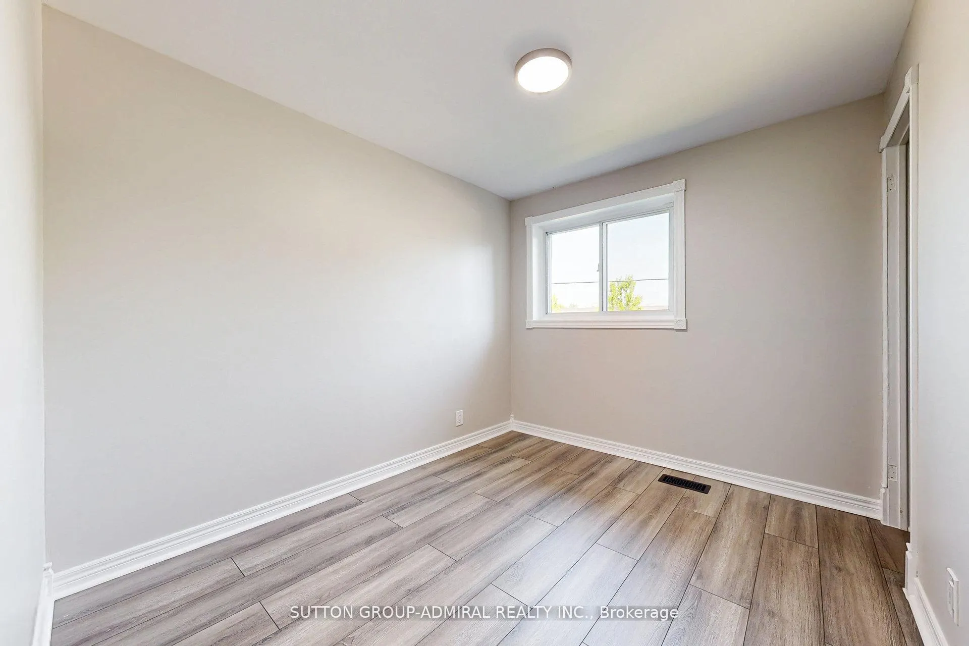 Photo 22 of 15 Glass Drive, Aurora, Aurora Highlands — HOMEH