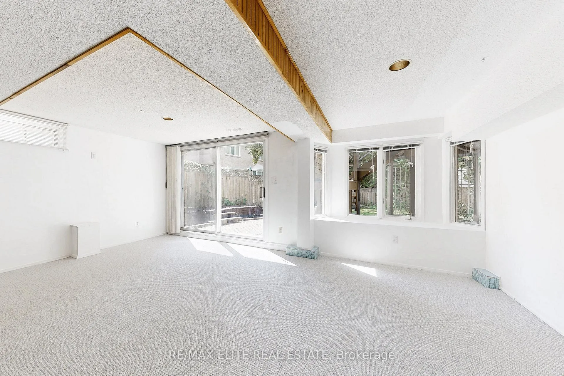 Photo 21 of 48 John Button Boulevard, Markham, Buttonville — HOMEH