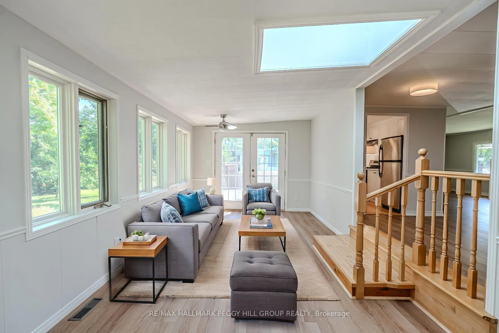 Photo 5 of 12 Flora Court, Innisfil, Rural Innisfil — HOMEH