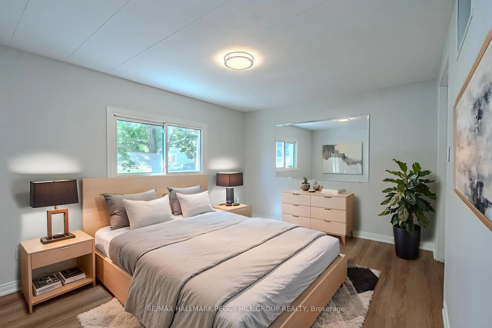 Photo 6 of 12 Flora Court, Innisfil, Rural Innisfil — HOMEH