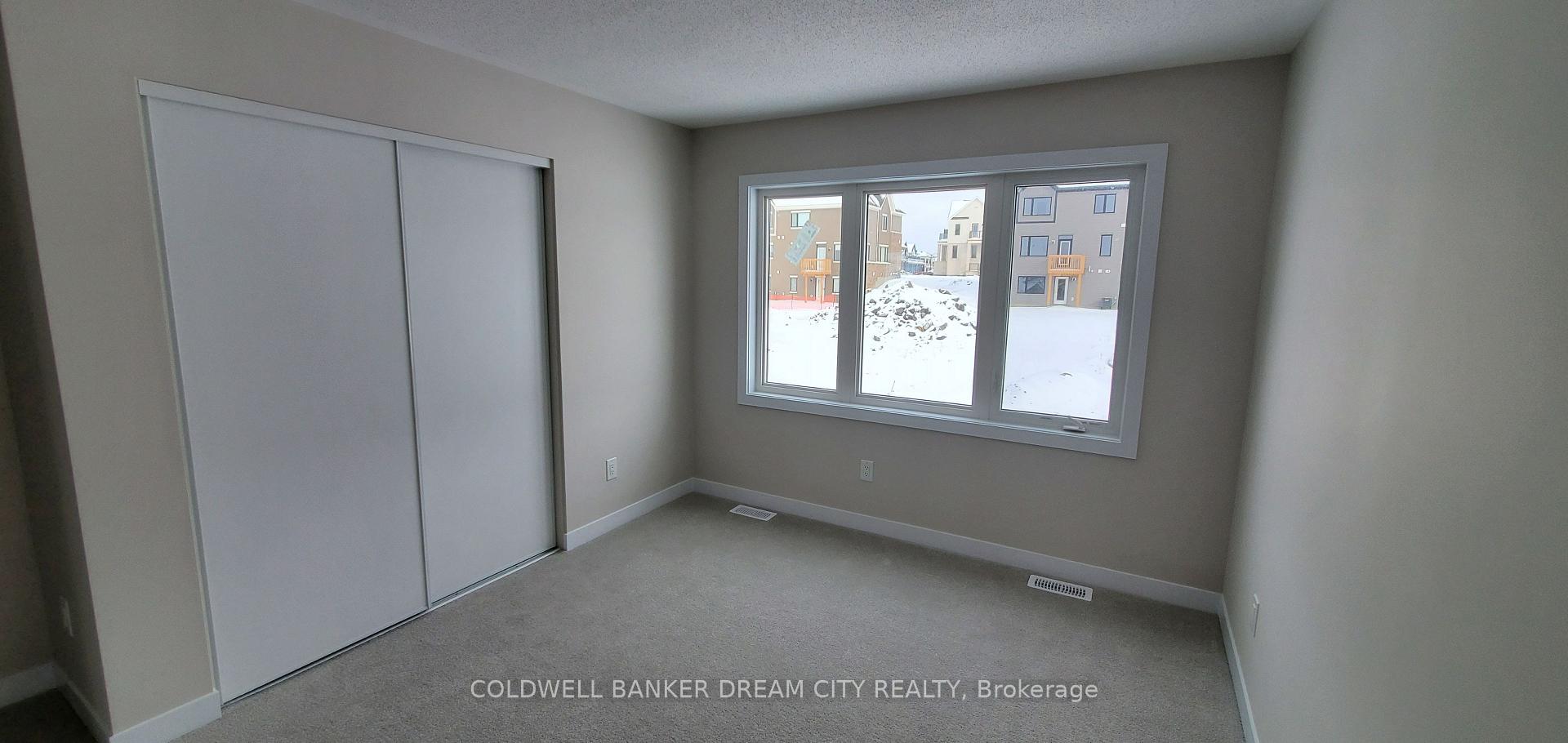 Photo 7 of 678 Expansion Road, Ottawa, Barrhaven - Half Moon Bay — HOMEH