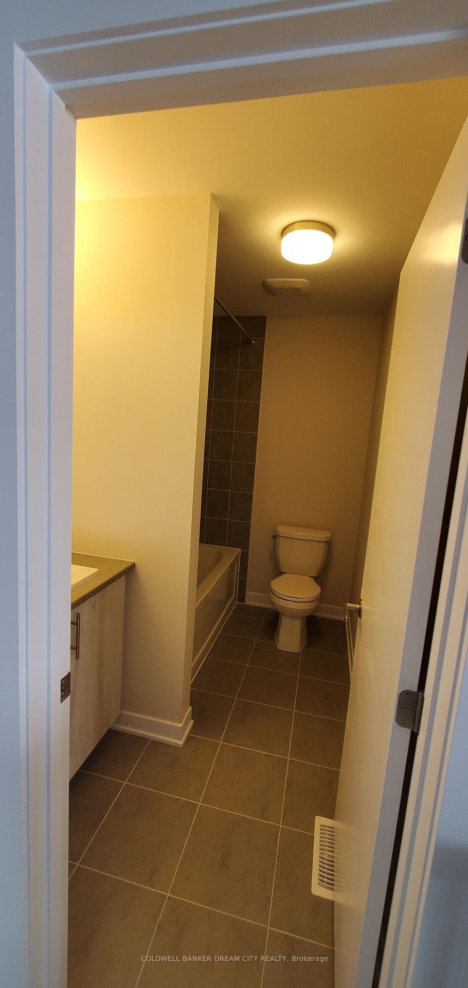 Photo 10 of 678 Expansion Road, Ottawa, Barrhaven - Half Moon Bay — HOMEH