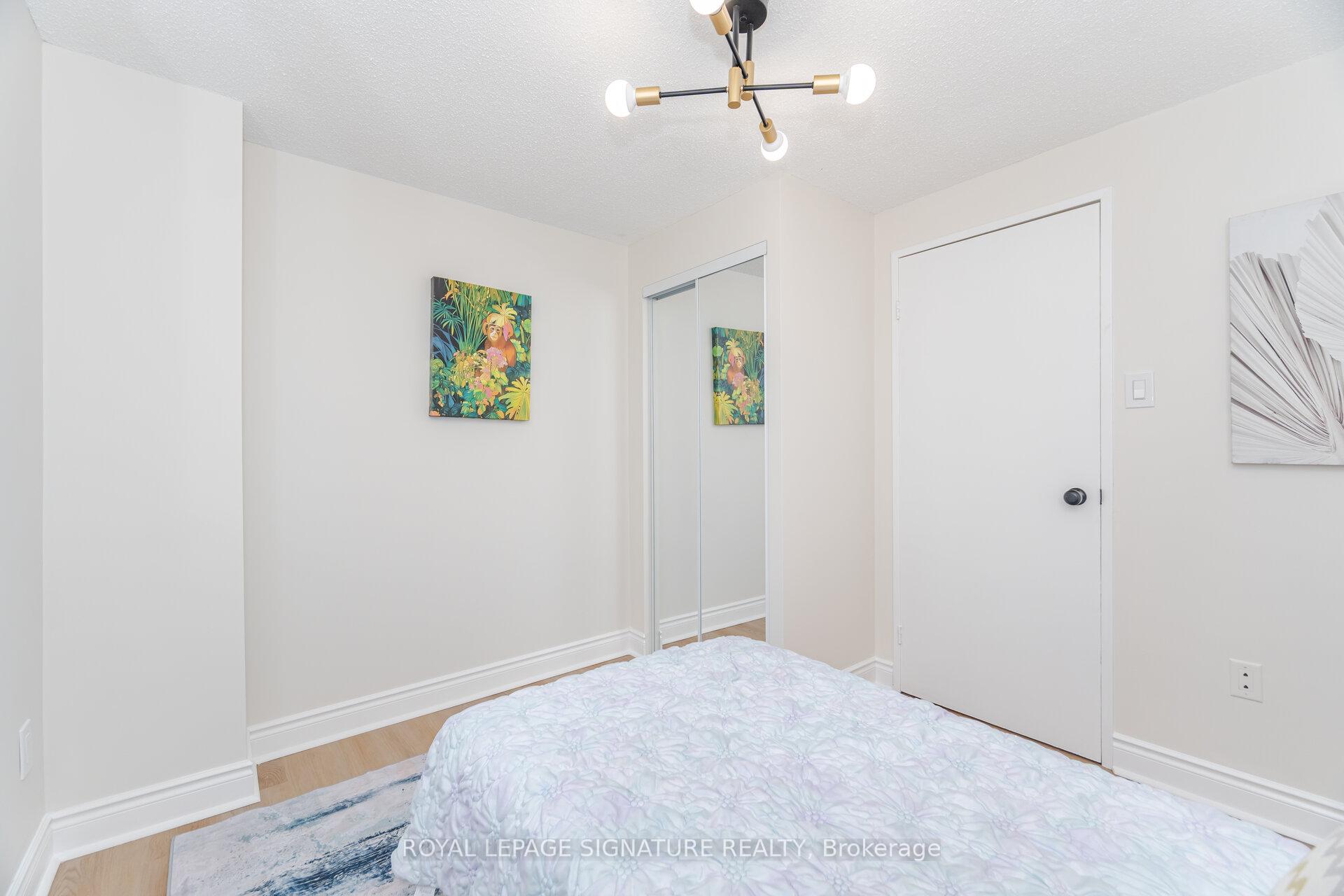 Photo 18 of 12 Browning Trail, Barrie, Letitia Heights — HOMEH
