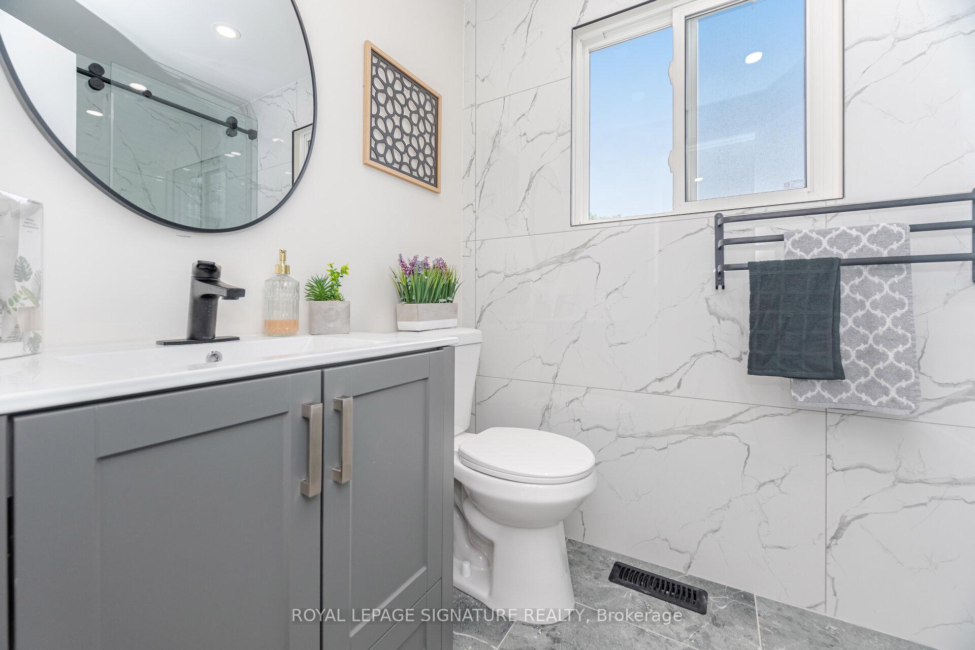 Photo 19 of 12 Browning Trail, Barrie, Letitia Heights — HOMEH