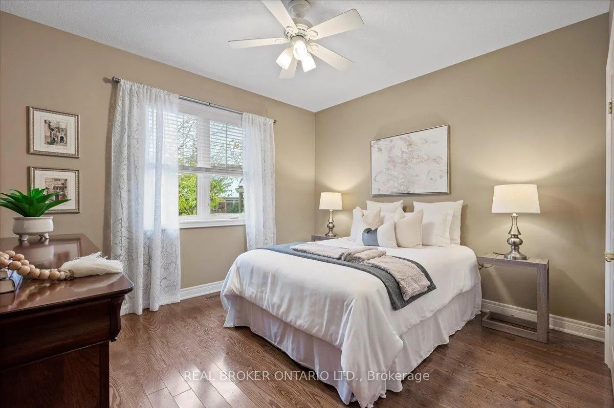 Photo 22 of 392 Deer Ridge Drive, Kitchener — HOMEH