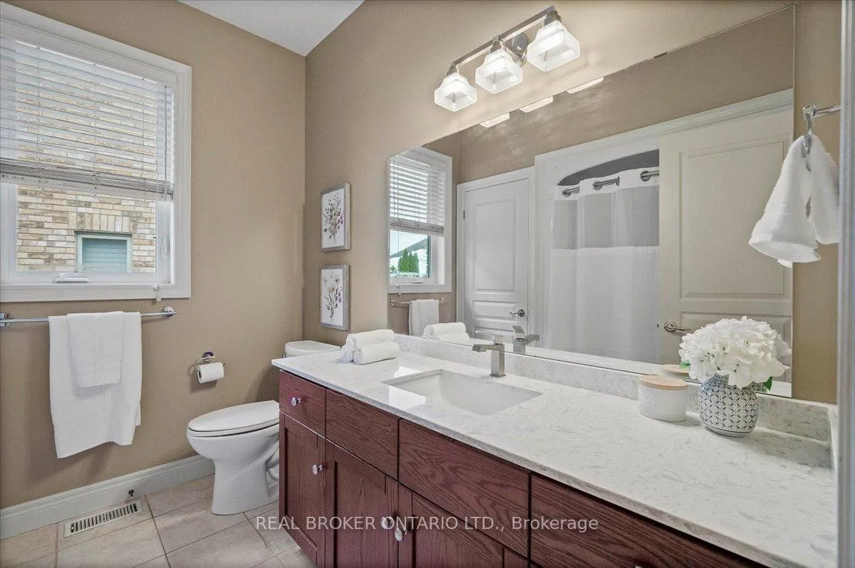 Photo 24 of 392 Deer Ridge Drive, Kitchener — HOMEH