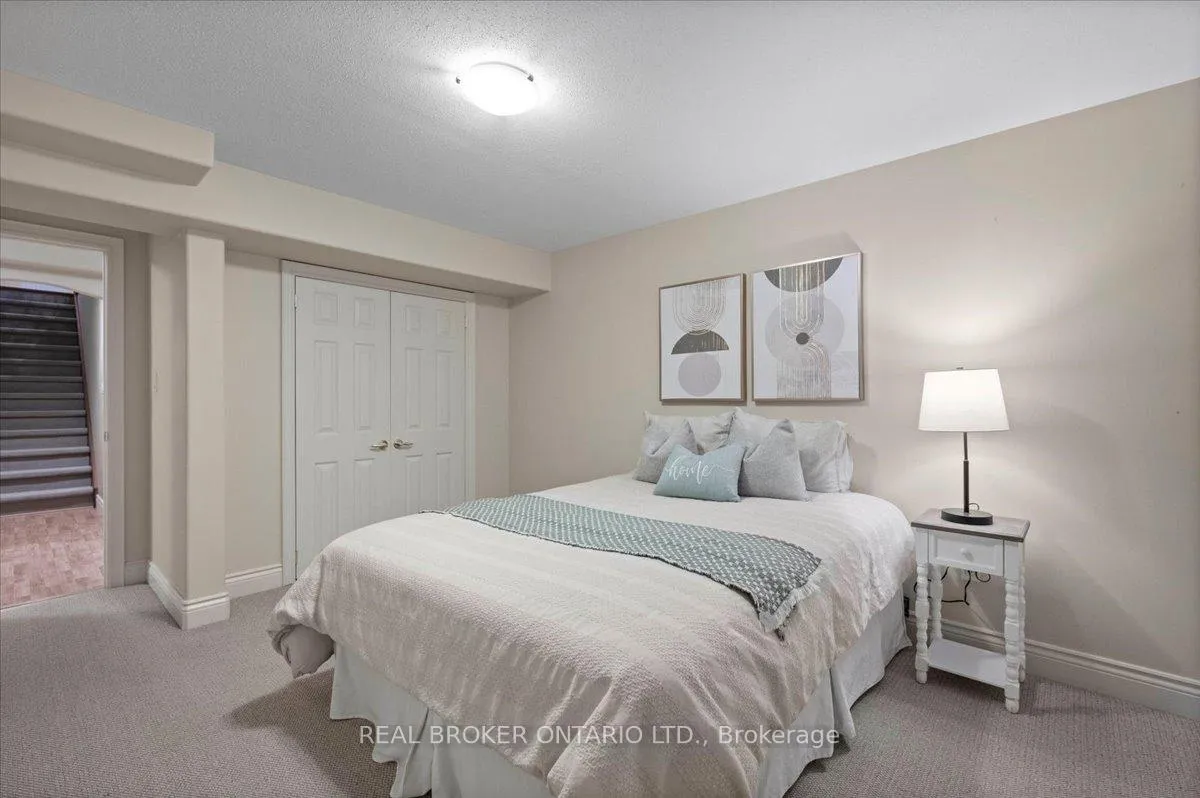 Photo 35 of 392 Deer Ridge Drive, Kitchener — HOMEH