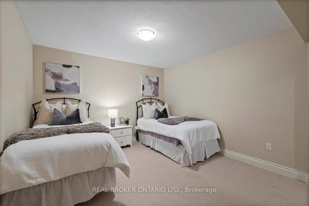Photo 37 of 392 Deer Ridge Drive, Kitchener — HOMEH