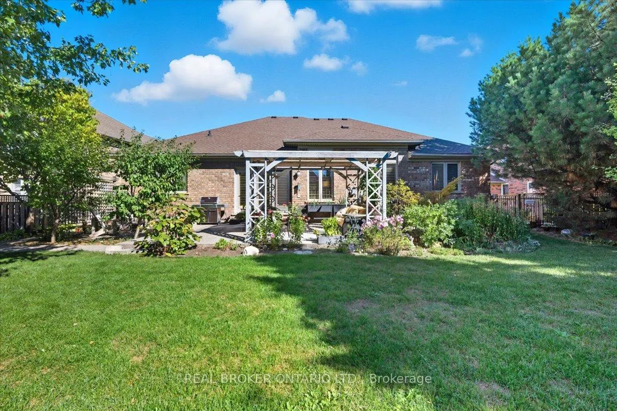 Photo 41 of 392 Deer Ridge Drive, Kitchener — HOMEH
