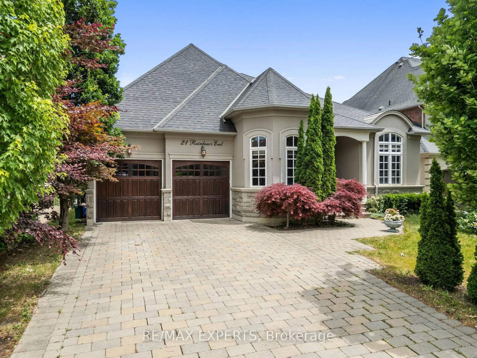 Photo 1 of 21 Rainbow's End, Vaughan, Kleinburg — HOMEH