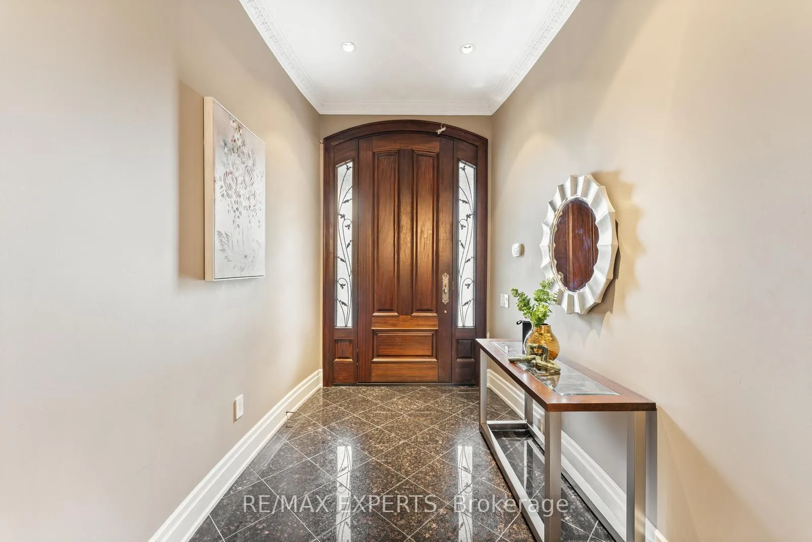 Photo 5 of 21 Rainbow's End, Vaughan, Kleinburg — HOMEH