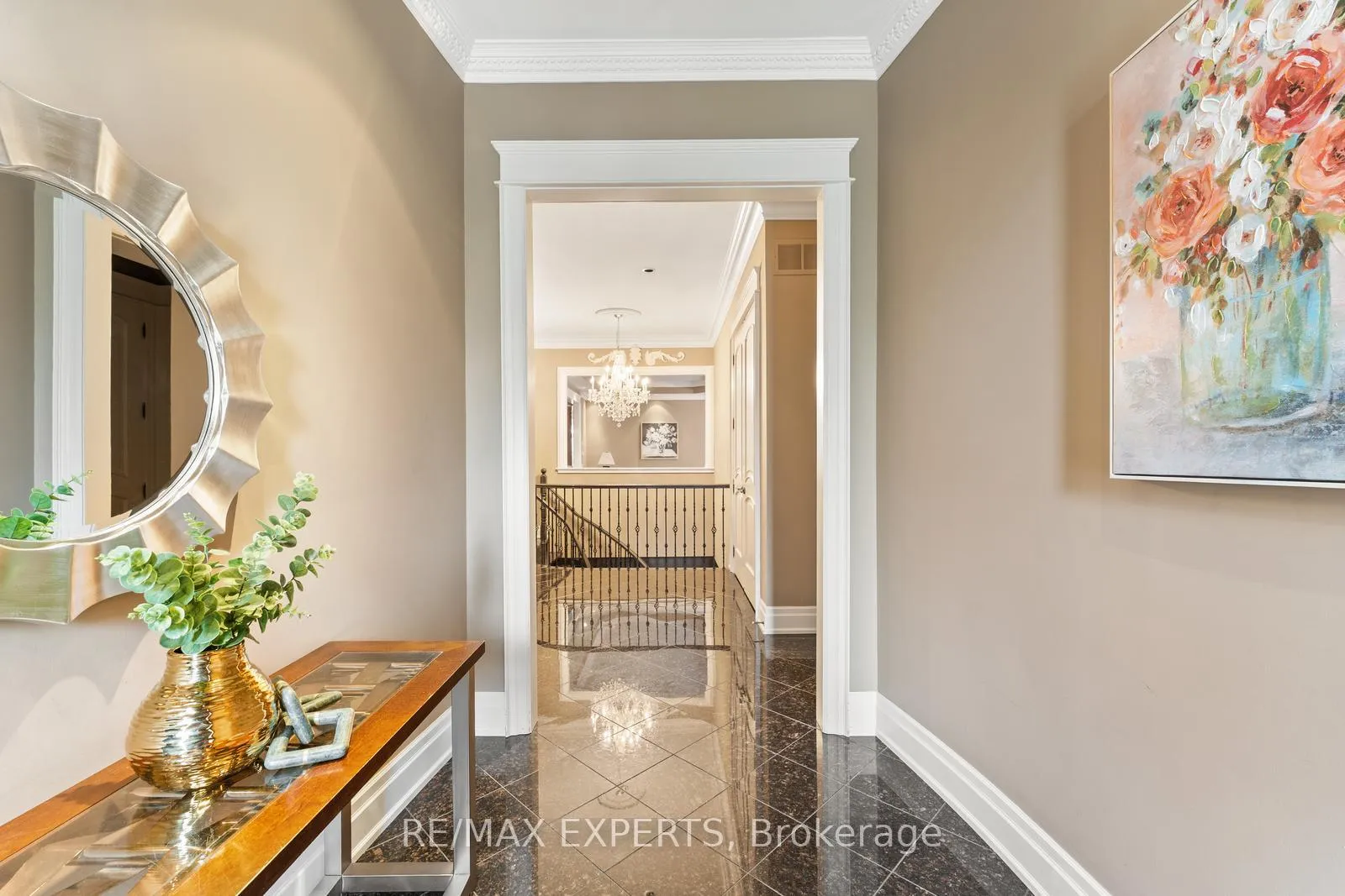 Photo 6 of 21 Rainbow's End, Vaughan, Kleinburg — HOMEH