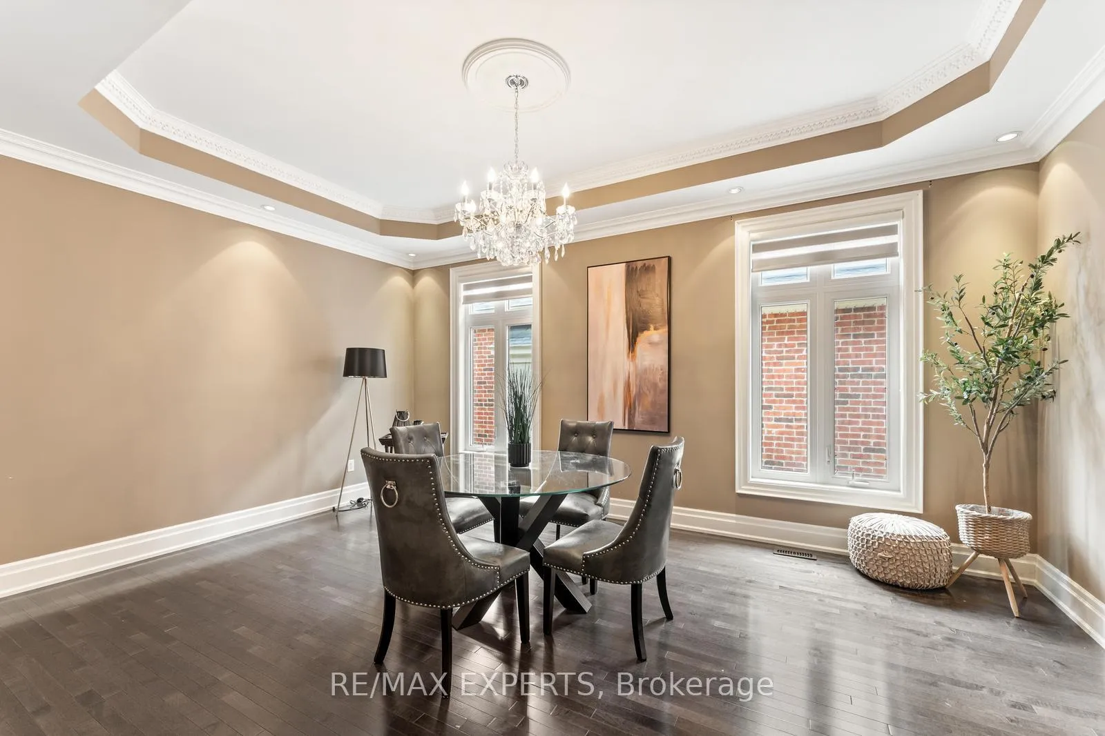 Photo 10 of 21 Rainbow's End, Vaughan, Kleinburg — HOMEH