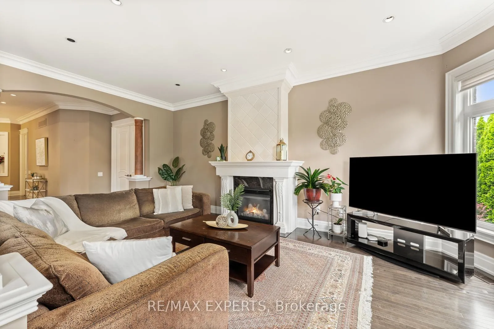 Photo 13 of 21 Rainbow's End, Vaughan, Kleinburg — HOMEH