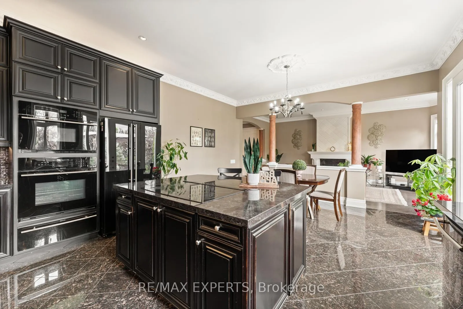 Photo 19 of 21 Rainbow's End, Vaughan, Kleinburg — HOMEH