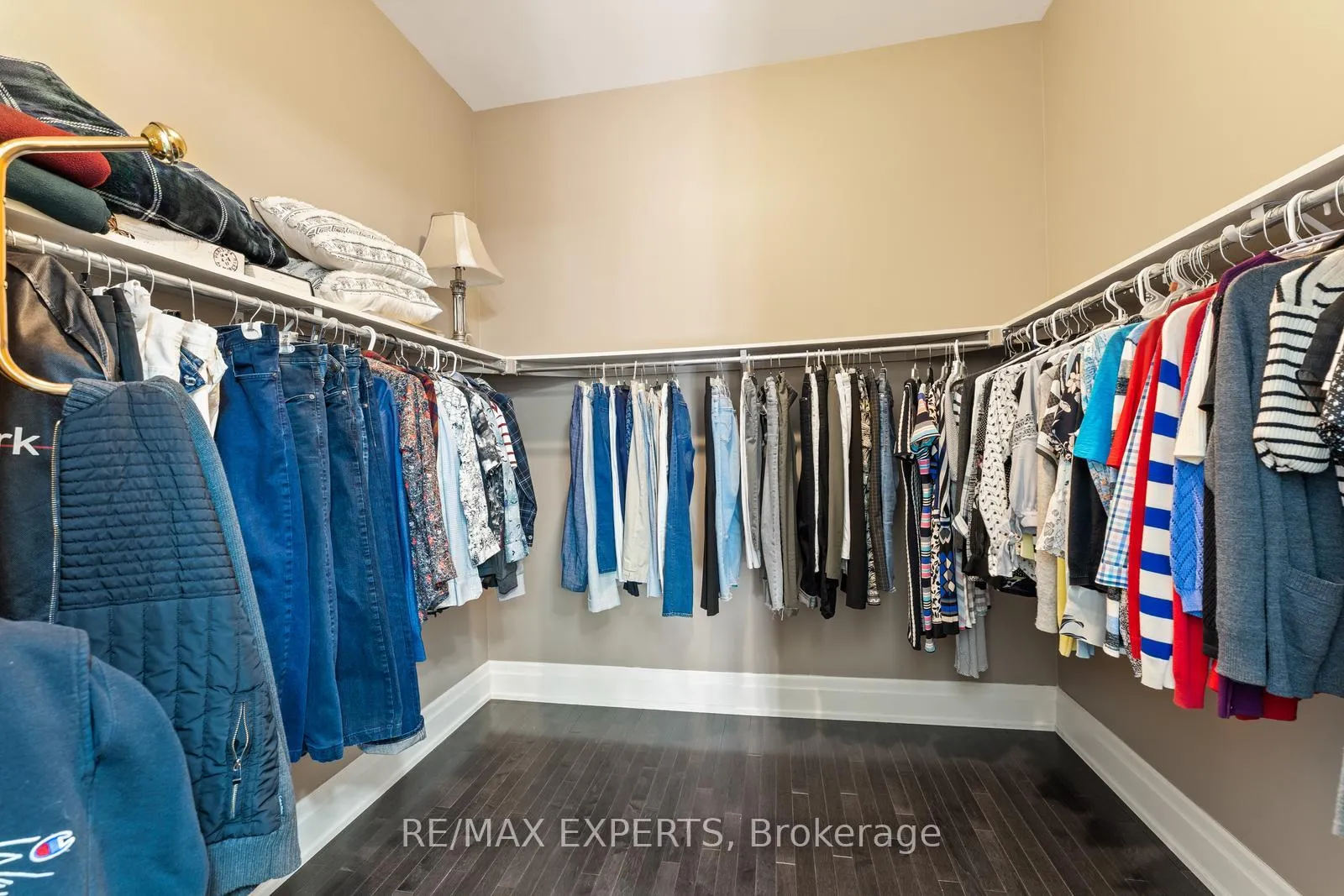 Photo 27 of 21 Rainbow's End, Vaughan, Kleinburg — HOMEH