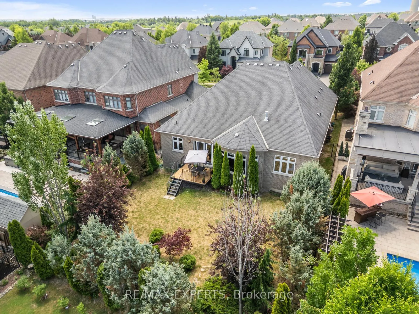 Photo 38 of 21 Rainbow's End, Vaughan, Kleinburg — HOMEH