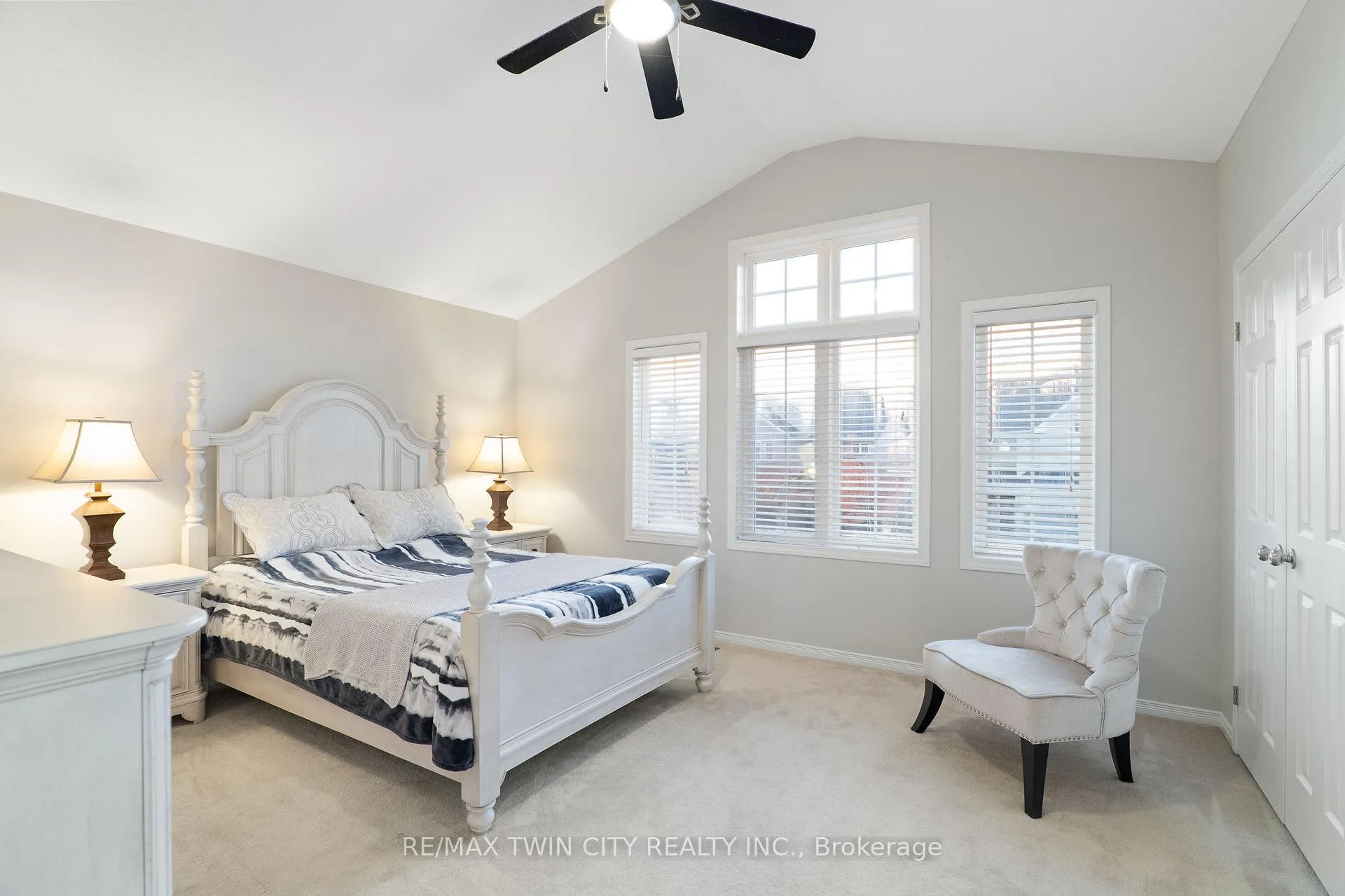 Photo 38 of 224 Ridgemere Court, Kitchener — HOMEH
