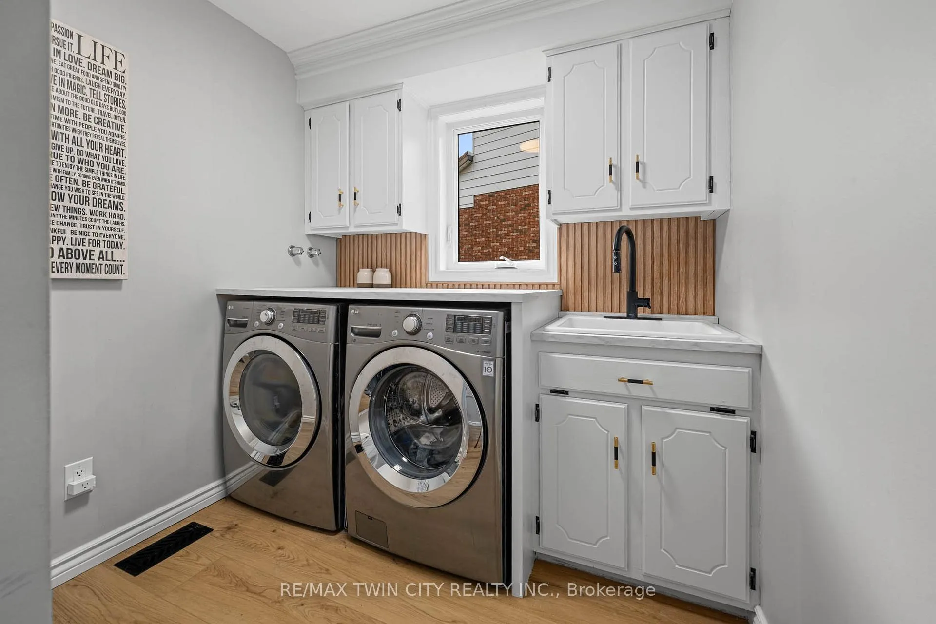 Photo 16 of 455 Winchester Drive, Waterloo — HOMEH