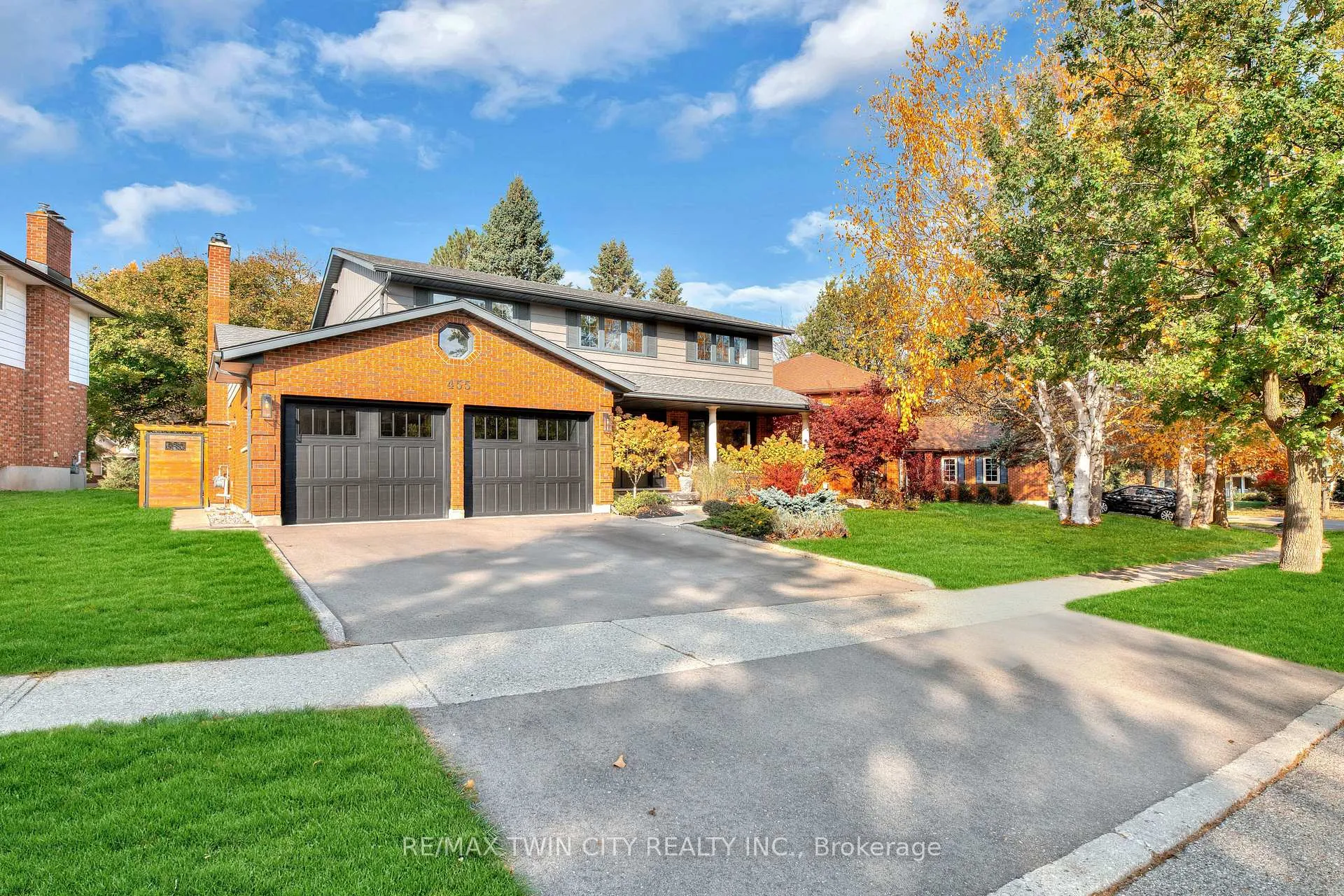 Photo 32 of 455 Winchester Drive, Waterloo — HOMEH