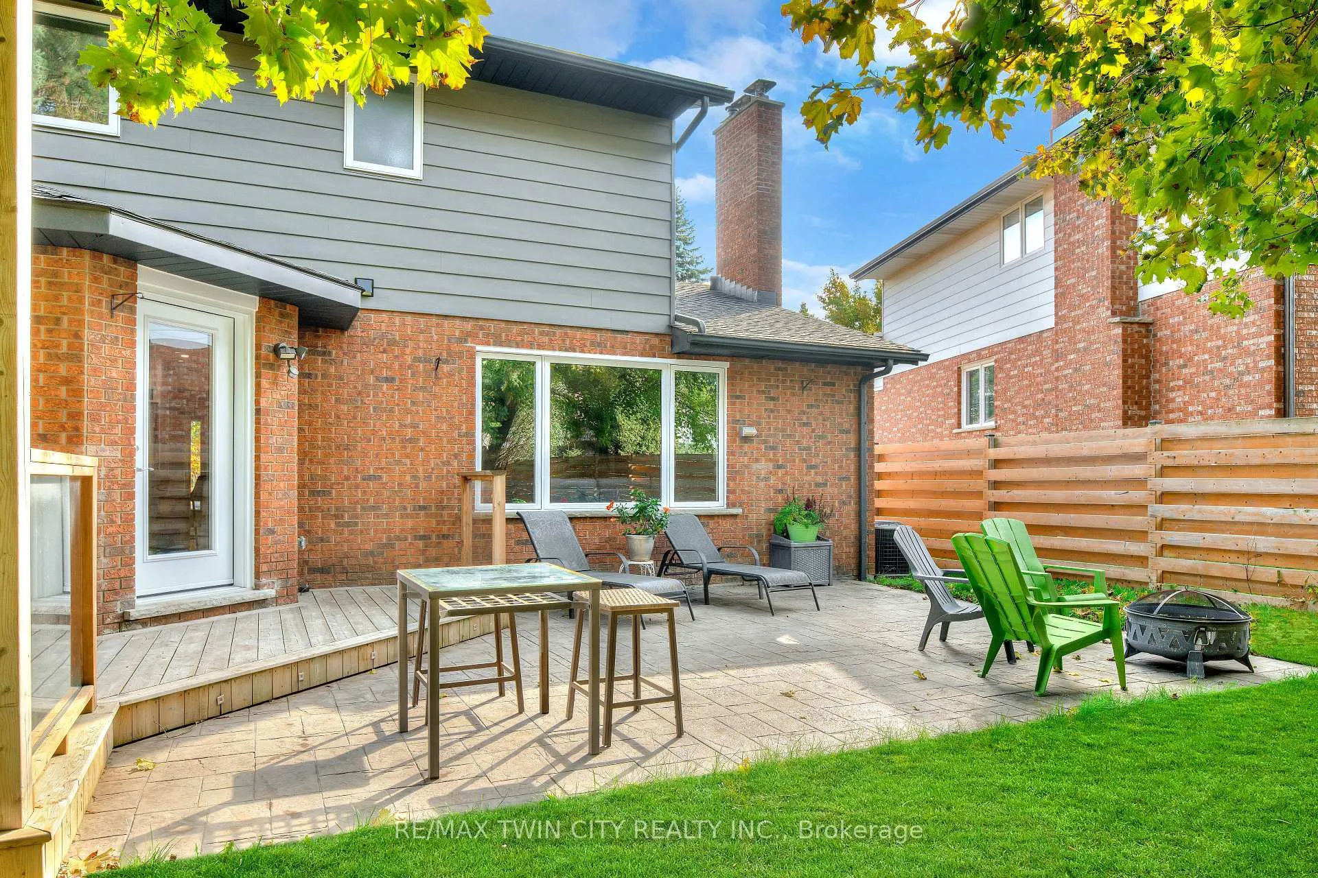 Photo 41 of 455 Winchester Drive, Waterloo — HOMEH