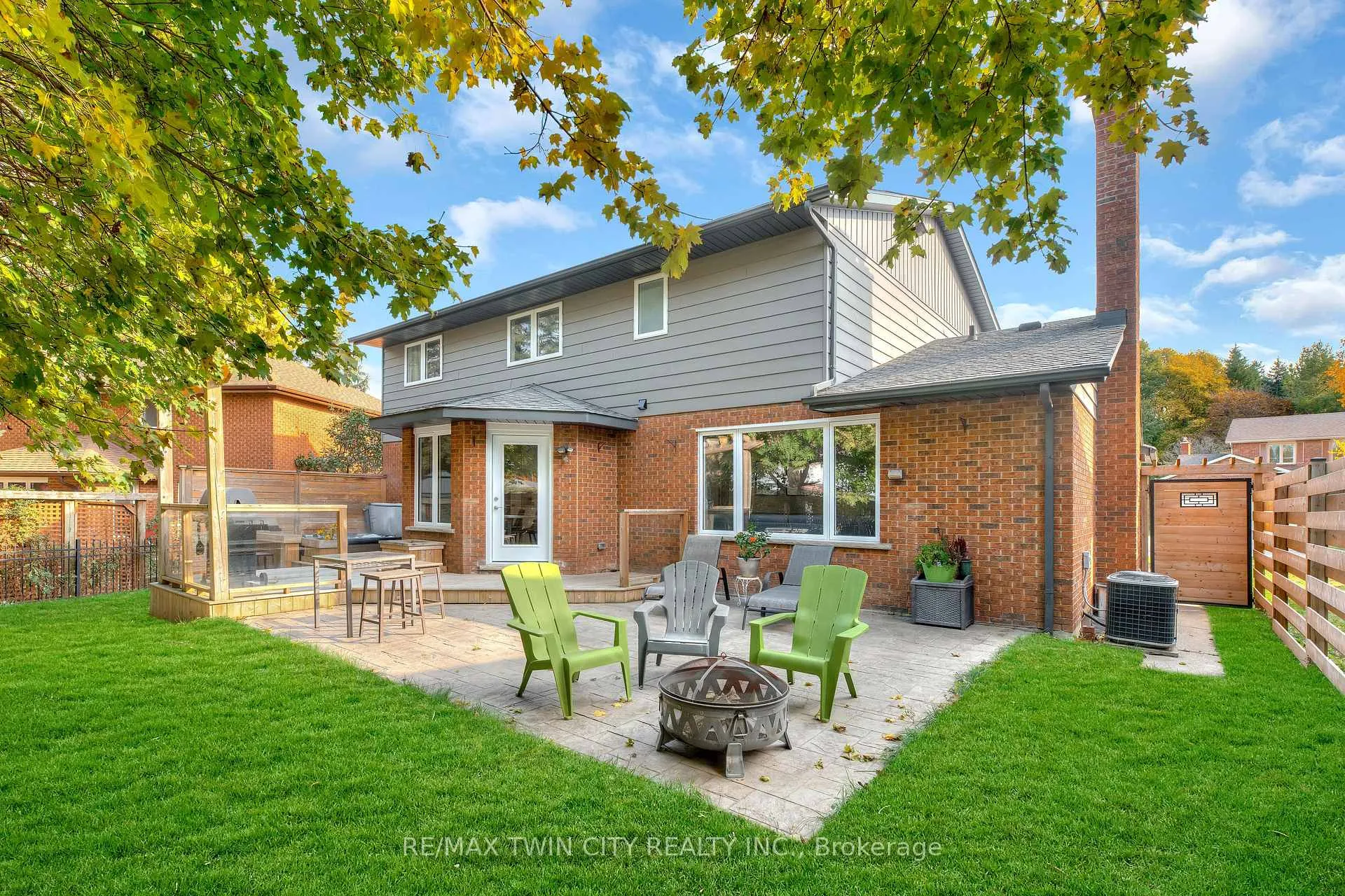 Photo 42 of 455 Winchester Drive, Waterloo — HOMEH